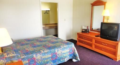 Budget Inn Daleville Exterior photo