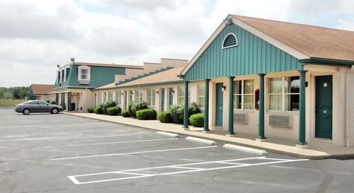 Budget Inn Daleville Exterior photo
