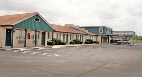 Budget Inn Daleville Exterior photo