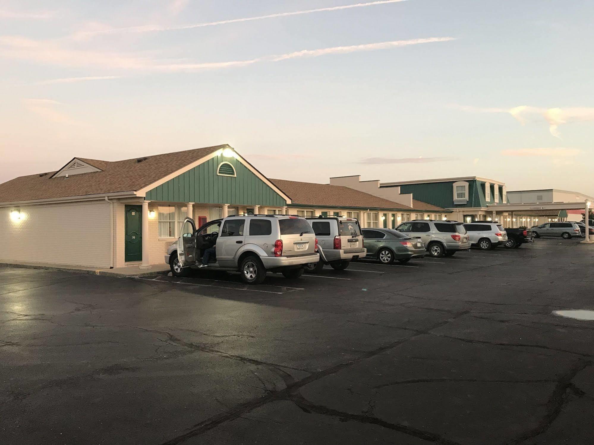 Budget Inn Daleville Exterior photo